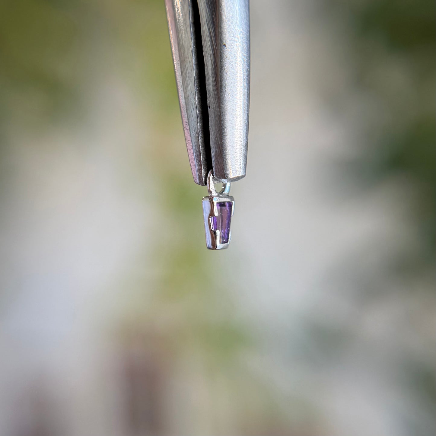 Linda - Amethyst - Charm