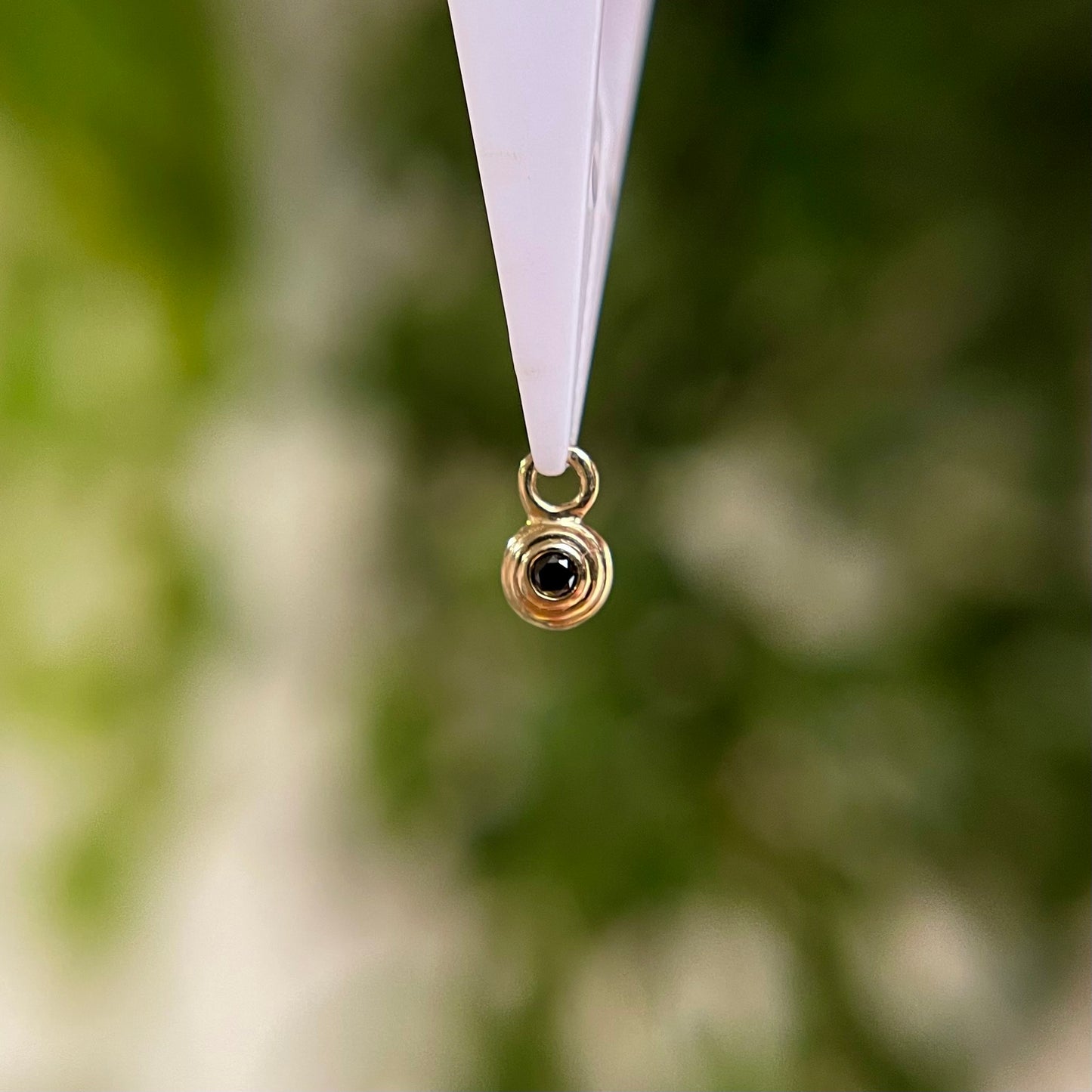 Omega 00 - Black Diamond - Charm