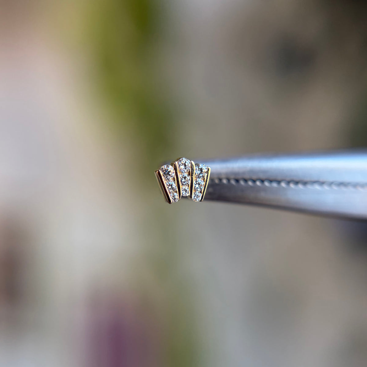 Devine #21 - Natural Diamond - Threadless End