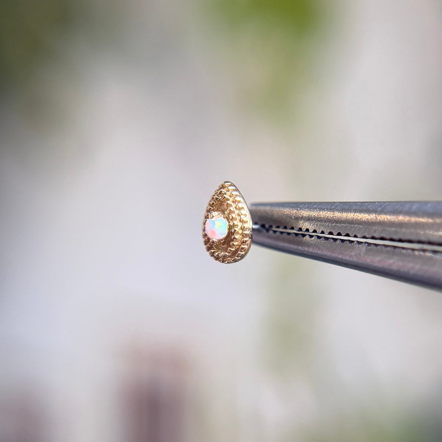 Pear Double Millgrain - Opal - Threadless End