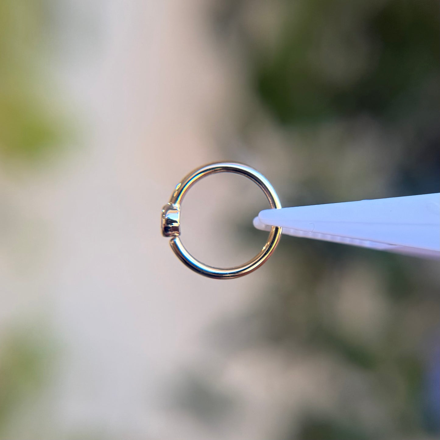 Fixed Bezel Bead Ring - Amethyst - Side Set Facing