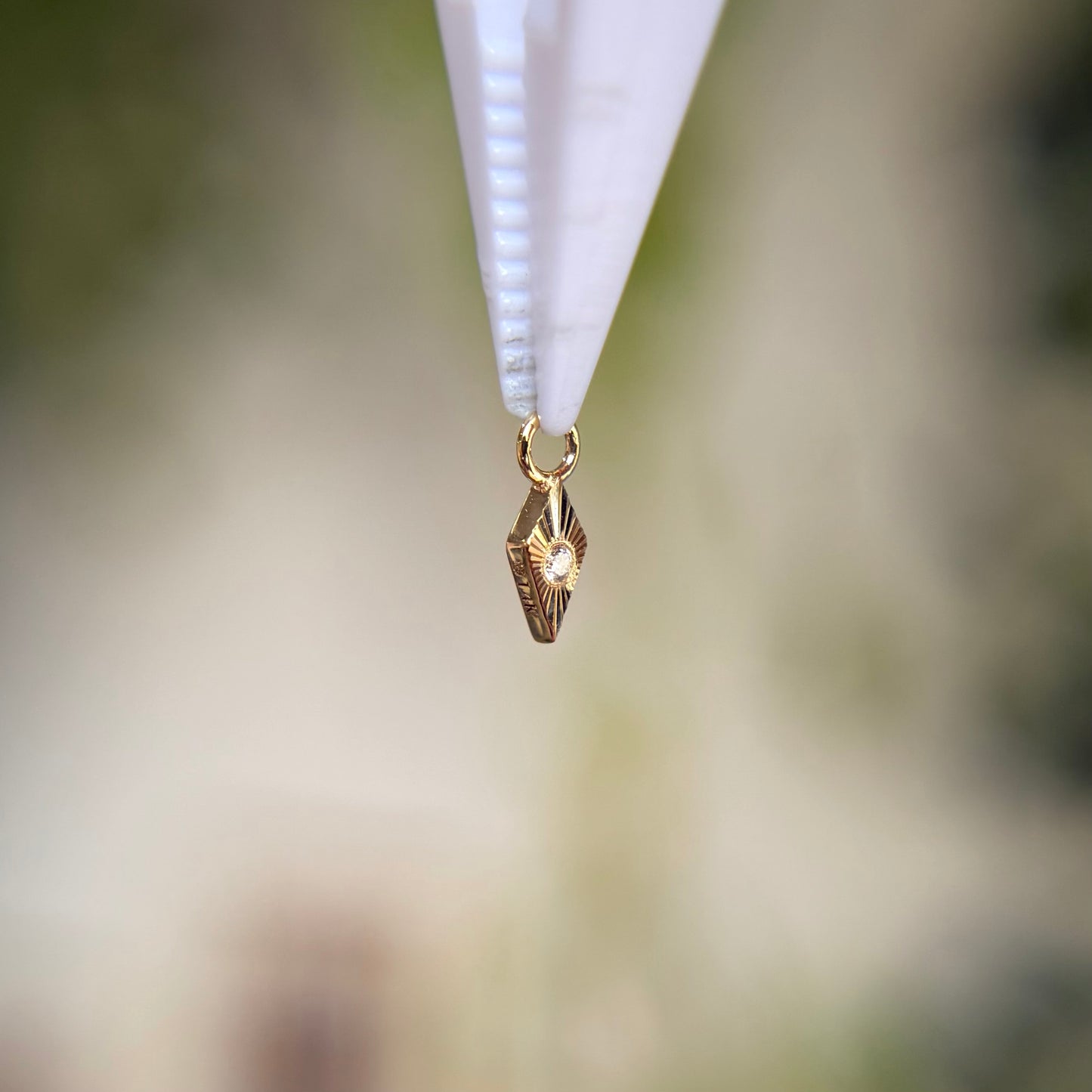 Kite Ray - White Diamond - Charm