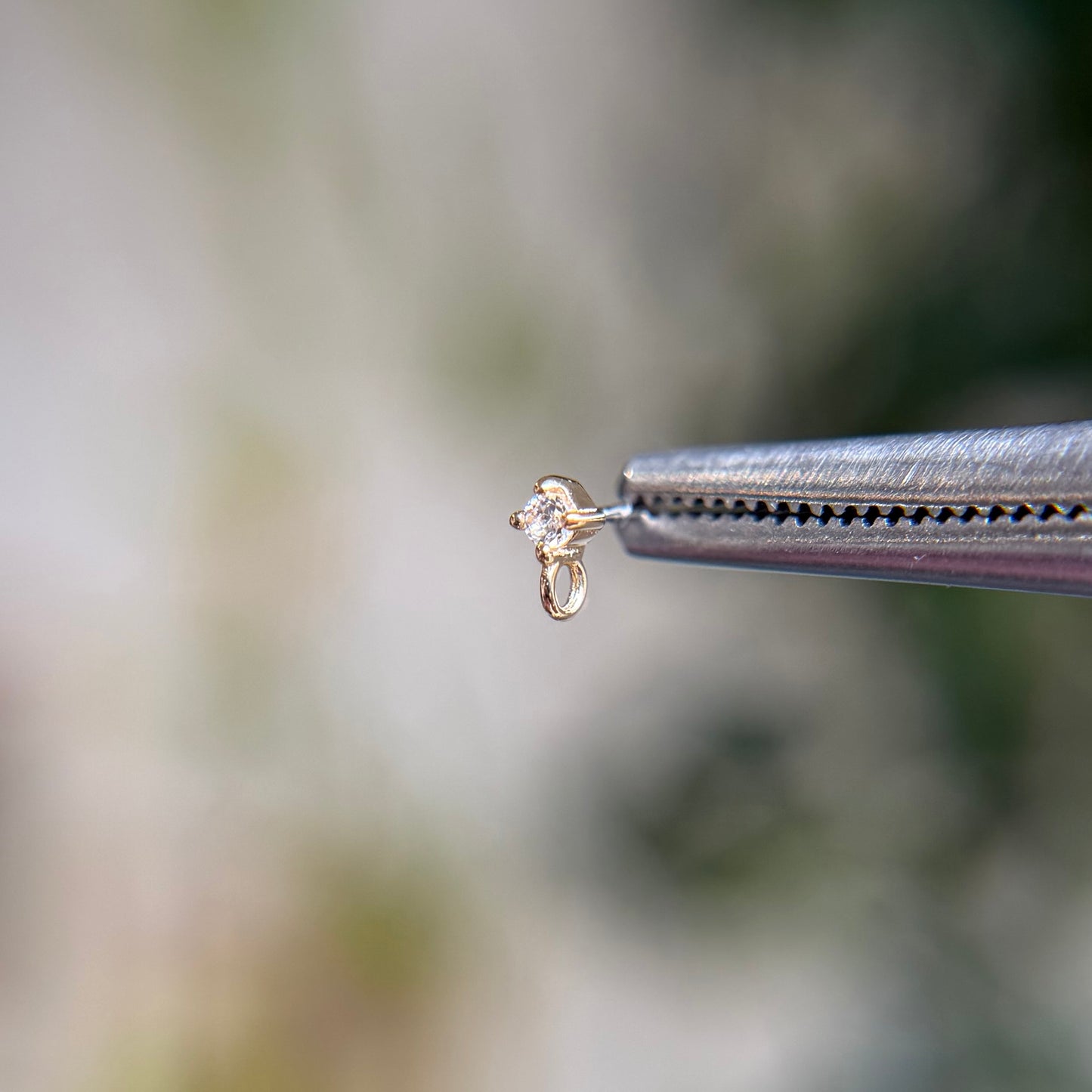 Prong Set CZ with Jump Ring - Threadless End