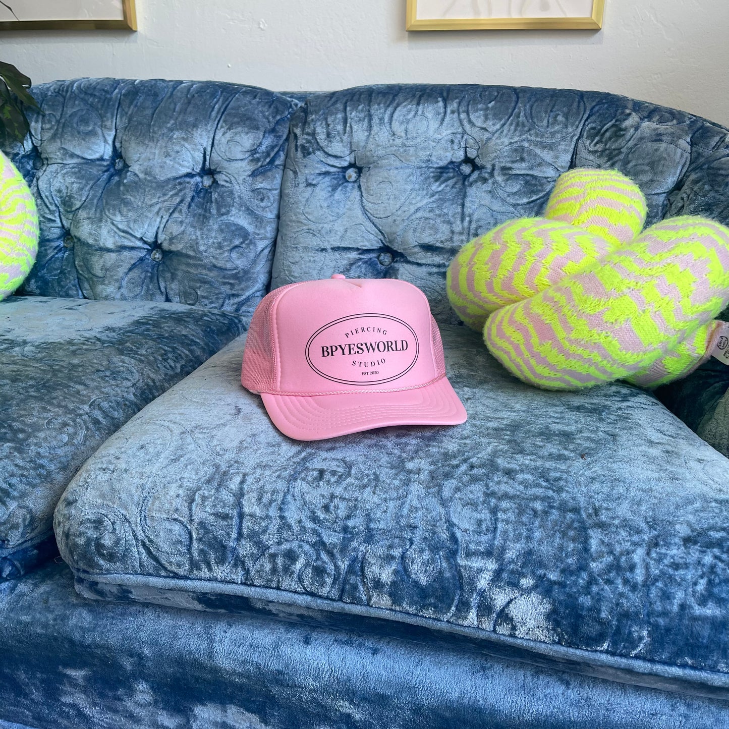Bpyesworld Trucker Hat - Pink