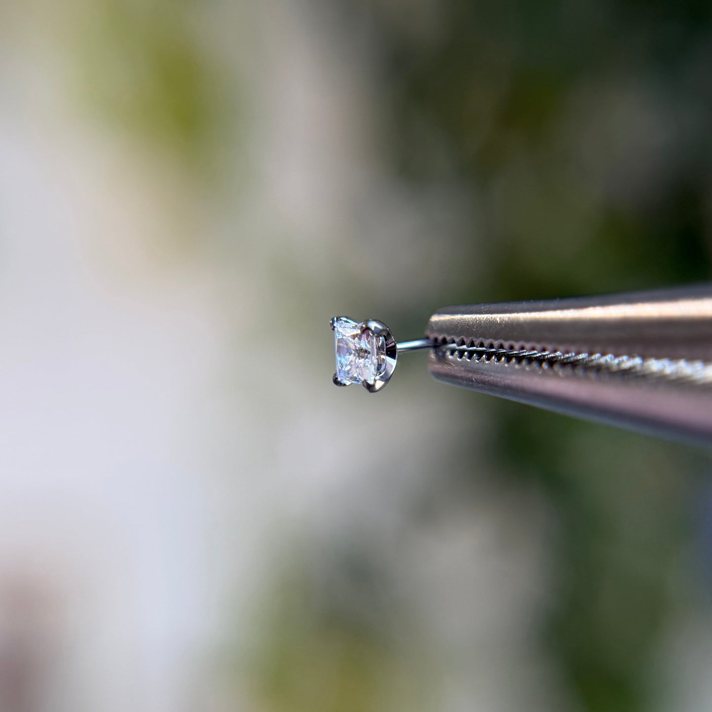 Titanium Princess Cut Prong - Threadless End