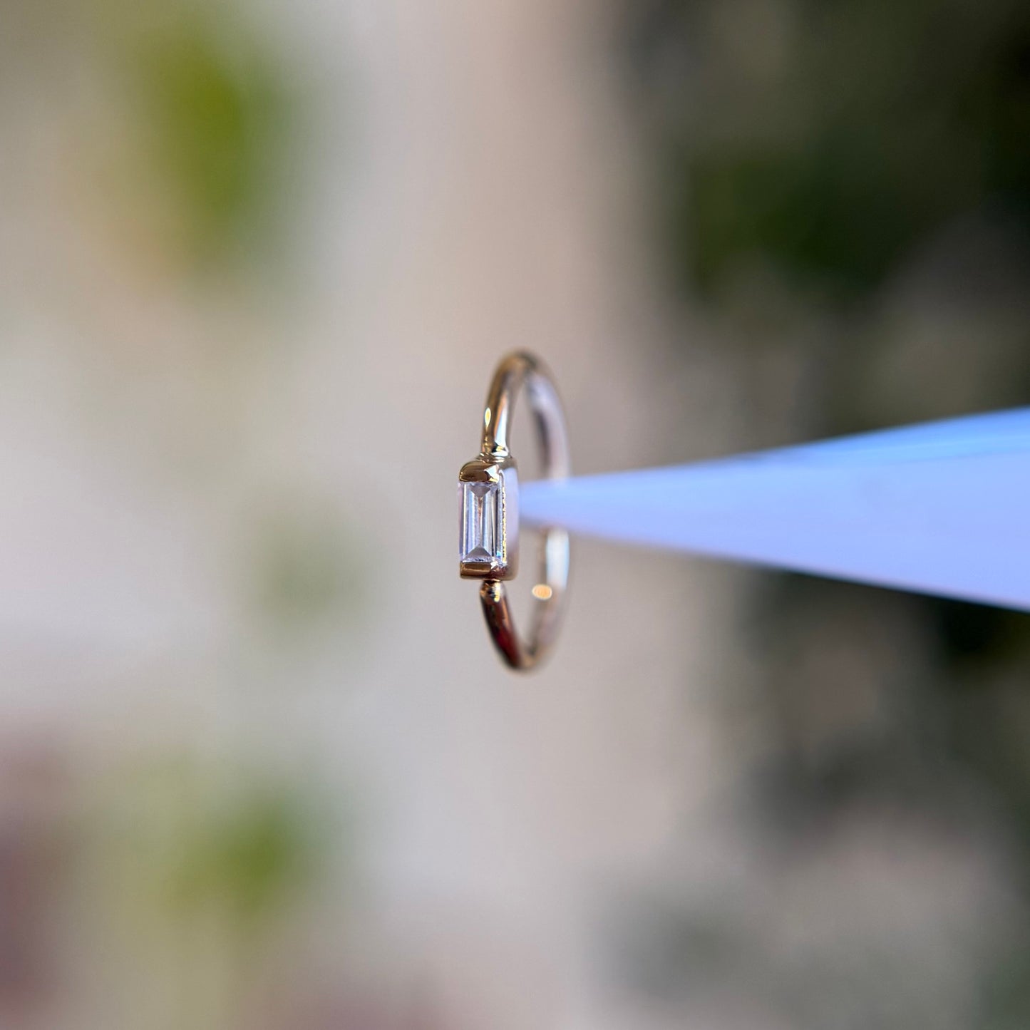 Seamless Fixed Bead Ring - Vertical Baguette