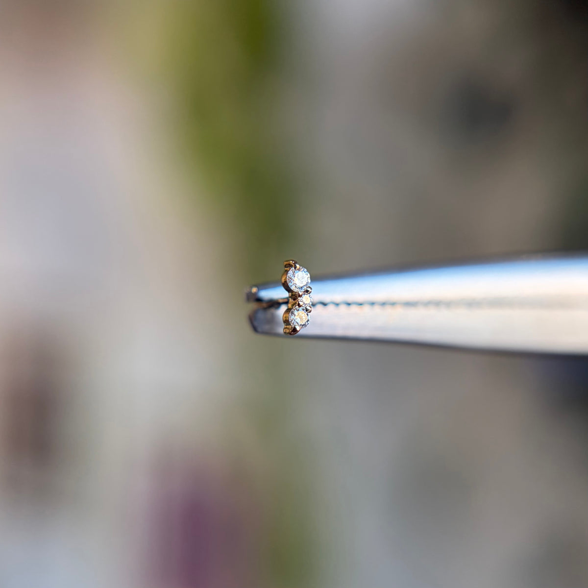 Devine #10 - Natural Diamond - Threadless End