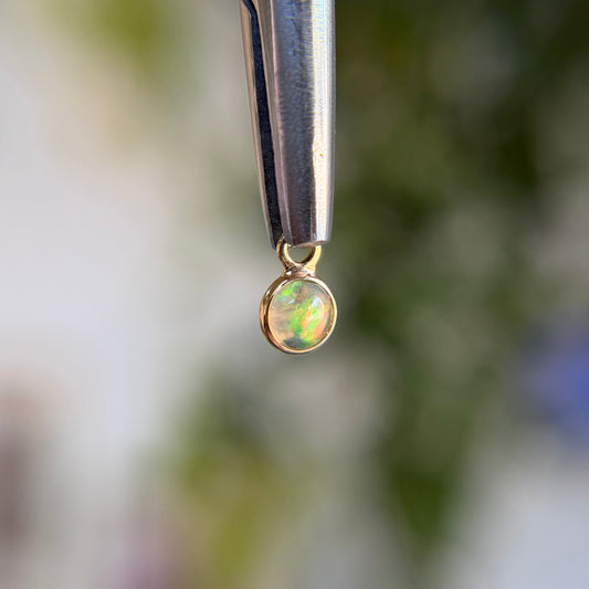 Round Bezel - Opal - Charm
