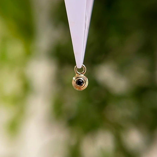 Omega 00 - Black Diamond - Charm