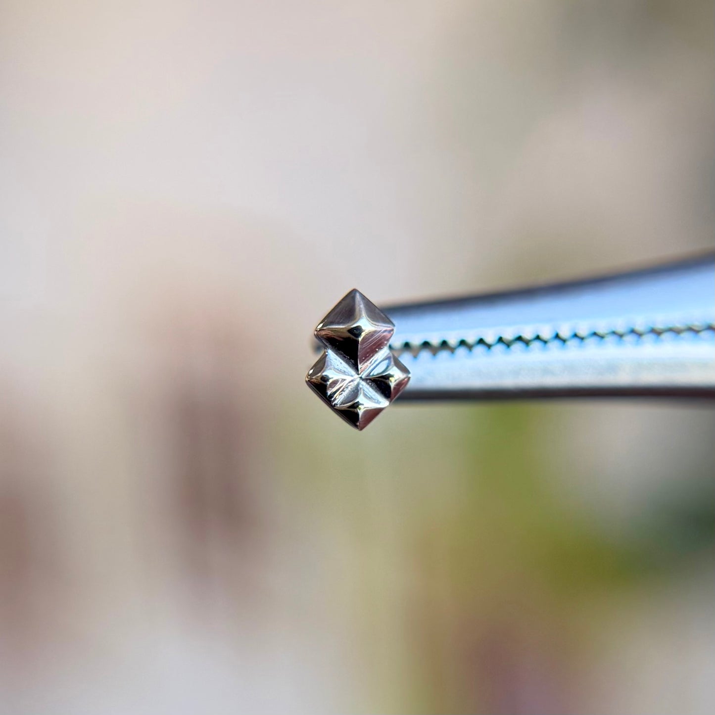 Pyxis - Threadless End