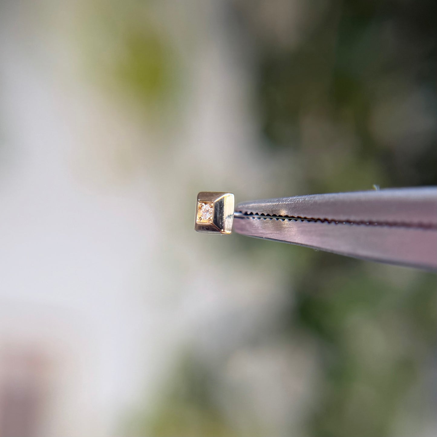 Diamond Pyramid - Threadless End