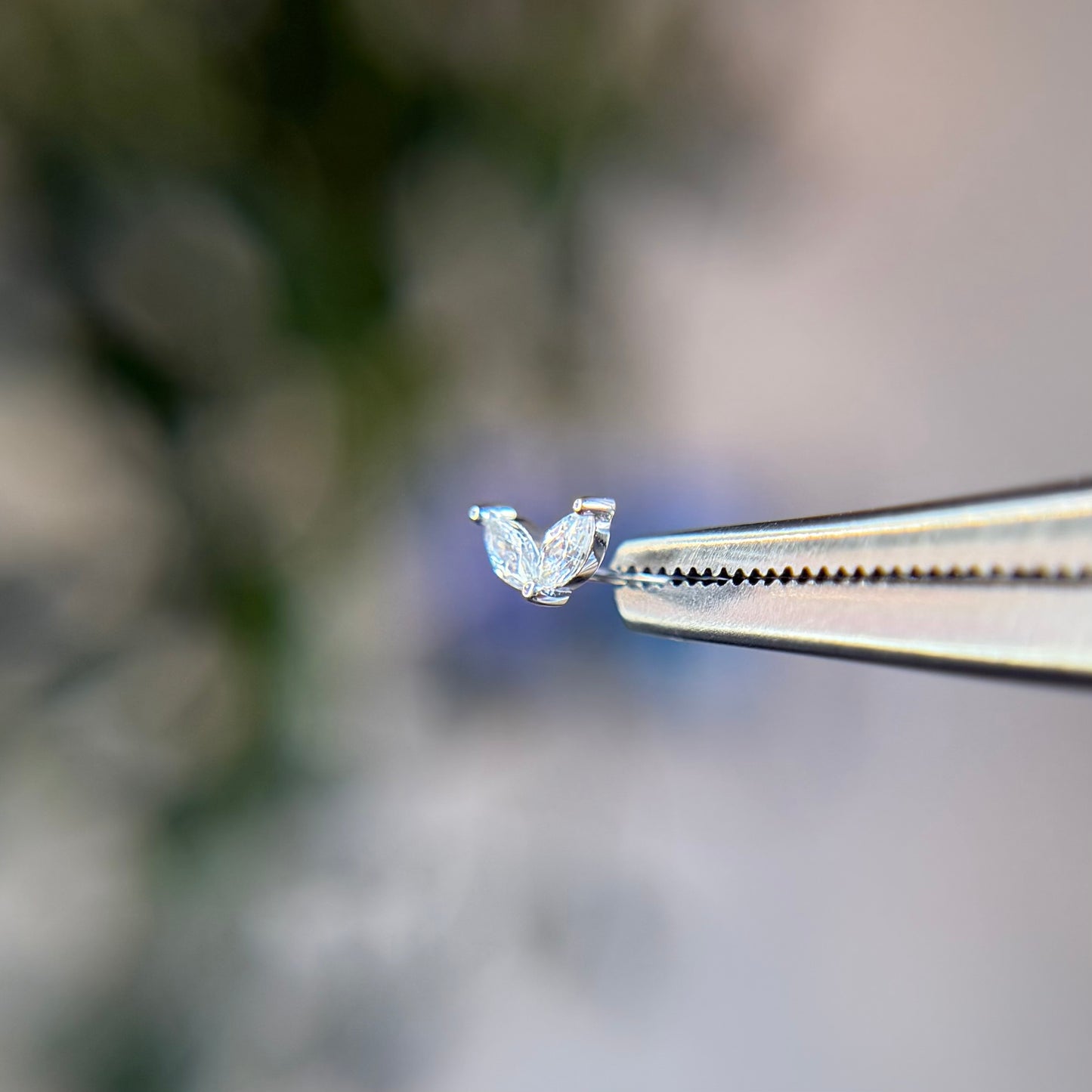 Ellie - Threadless End