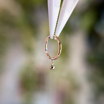 Droplet Huggie