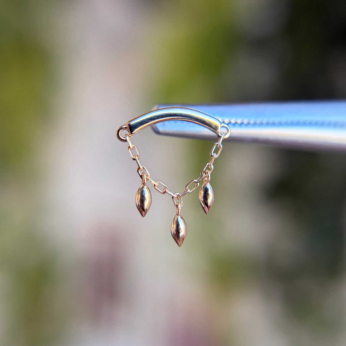 Dripping Marquise Bead Bar - Threadless End