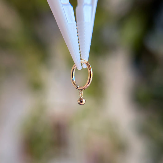 Droplet Huggie