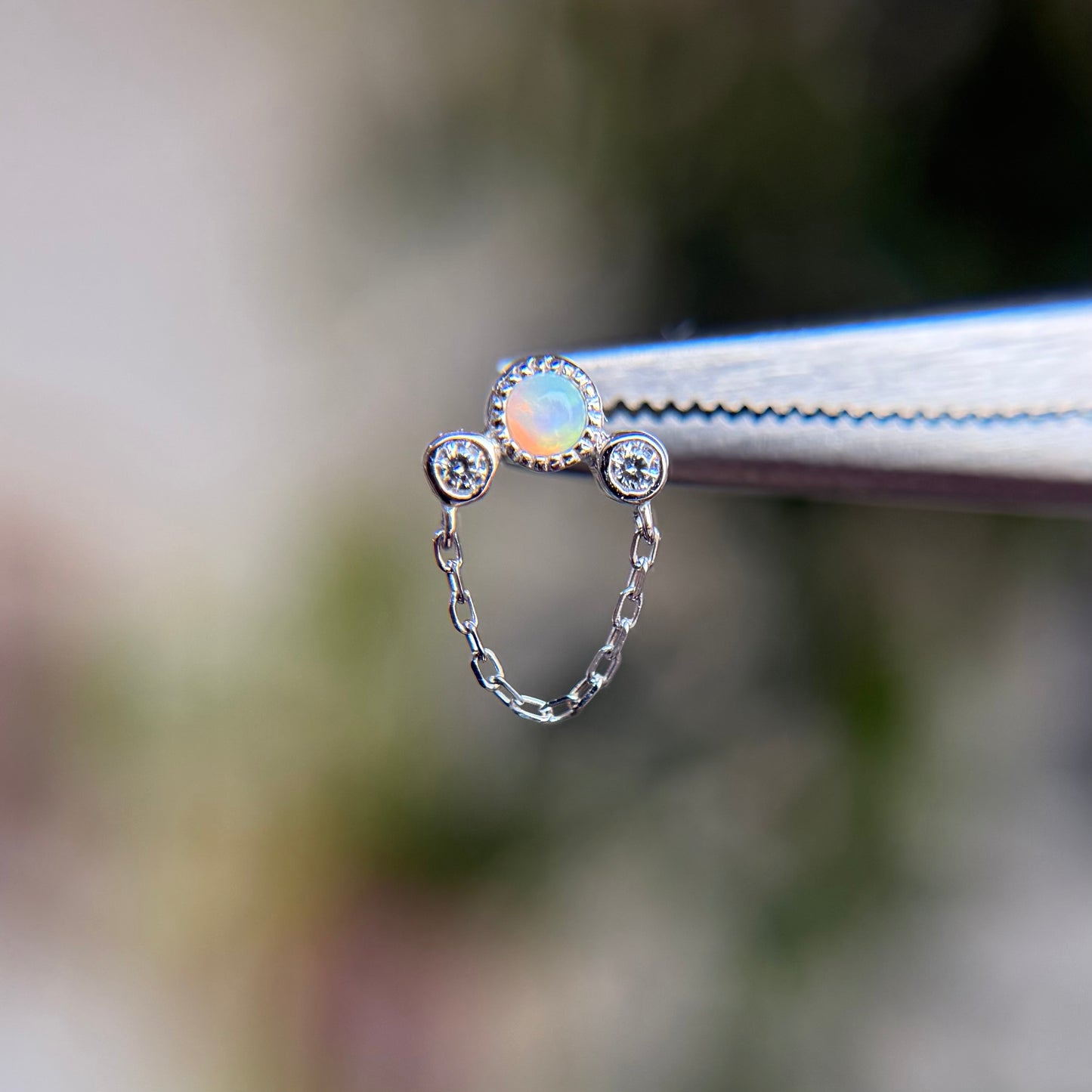 Halston - Opal - Threadless End