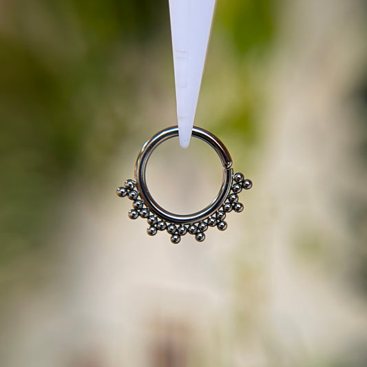 Talia - Titanium - Seam Ring