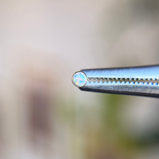 18K Gold Bezel Set Cabochon Opal - Threadless End