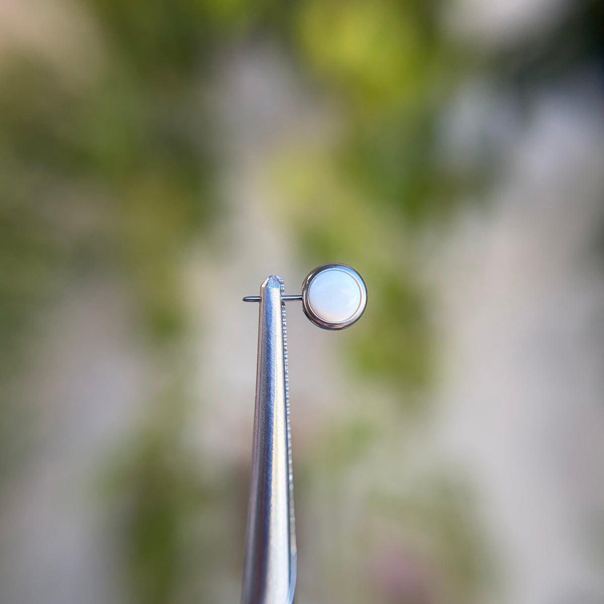 Titanium Cabochon Side Gem