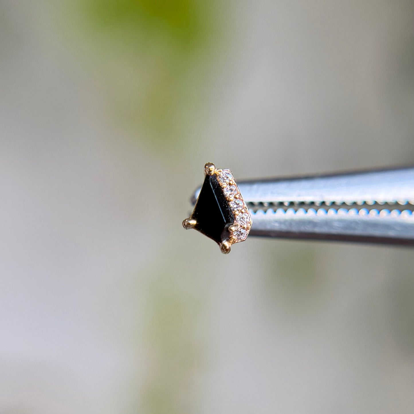 Elevate - Black Spinel - Threadless End