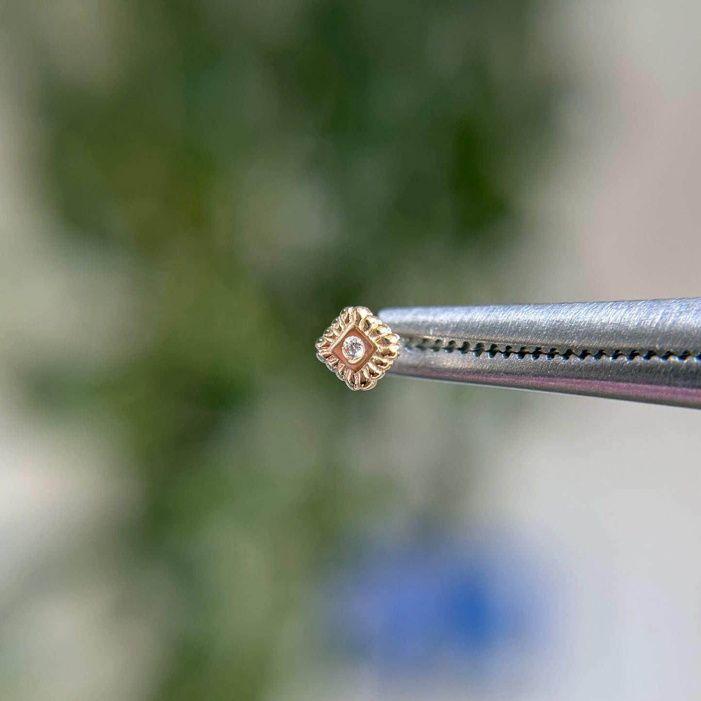 Omega 04 - Diamond - Threadless End