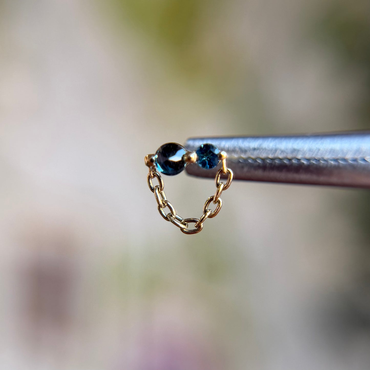 The Upside Down Major w/ Chain - London Blue Topaz - Threadless End