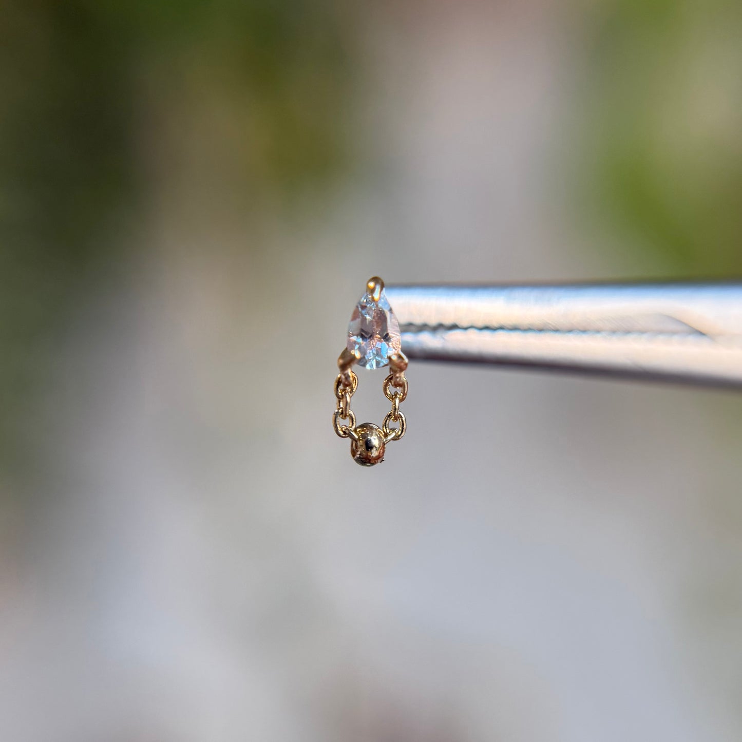 1000% Bitty - Pale Airy Aquamarine - Threadless End