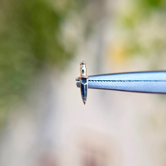 Sting - Black Enamel - Threadless End