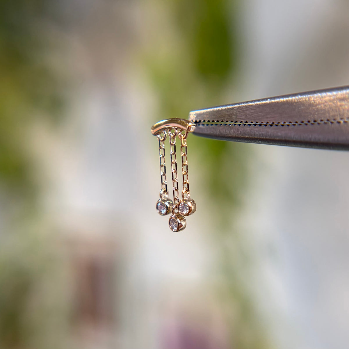 Esme Bar - Bezel Set Diamonds - Threadless End